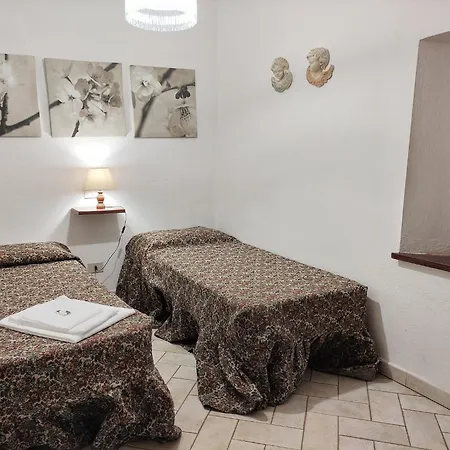 In Wuith Garden Holiday home Sasso Pisano